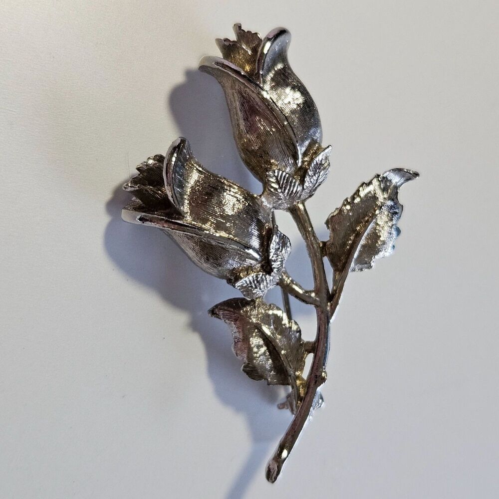 Celebrity NY Silver Tone Two Rose Textured Brooch Vintage